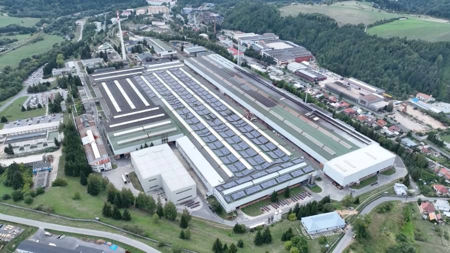 The largest photovoltaic power plant in Slovakia will be built on the roofs of our production halls